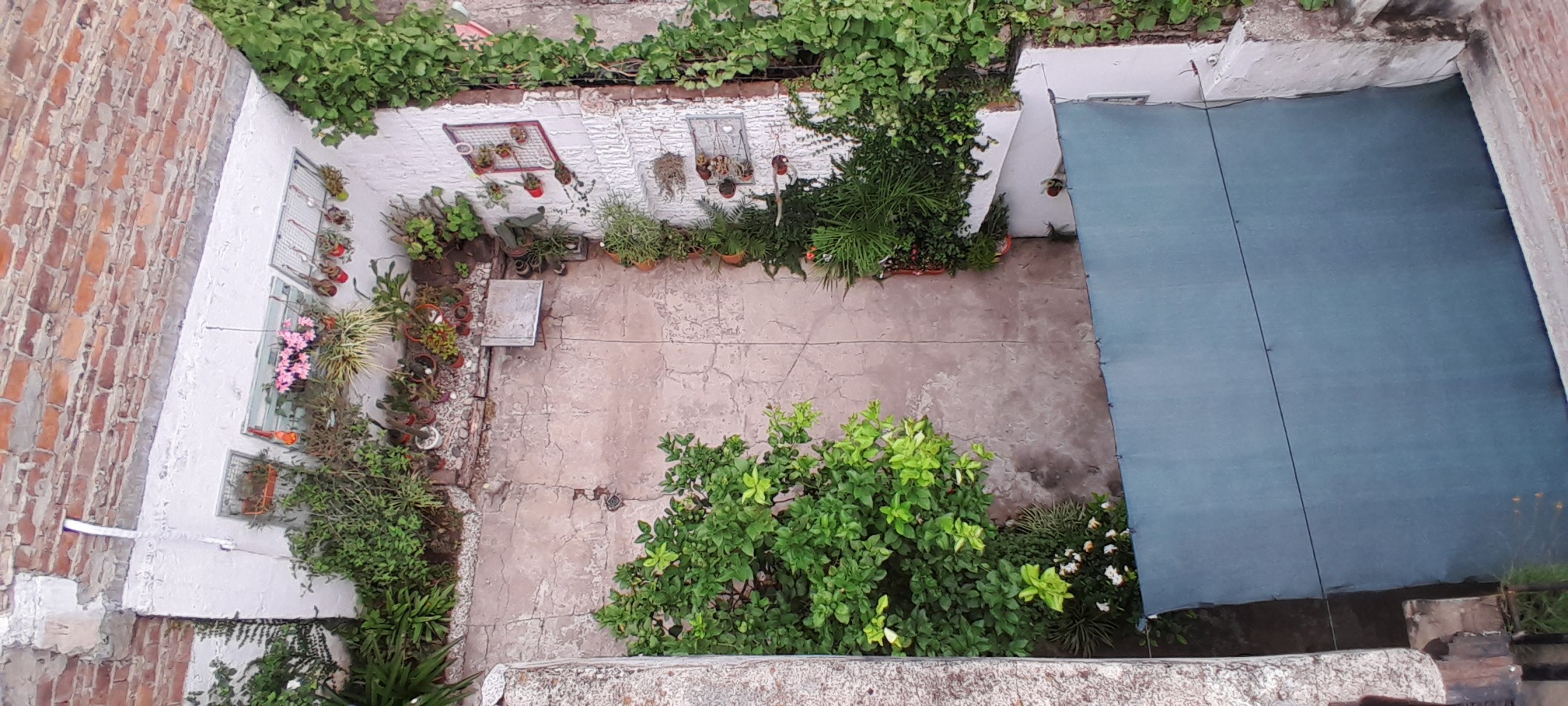 VENTA-CASA 2 PLANTAS-INGRESOS INDEPENDIENTE-REFORMADA