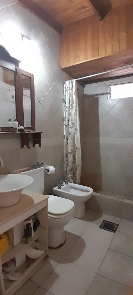VENTA-BARIO LOS MORROS-FUNES-3 DORMITORIOS-PARQUE-PILETA
