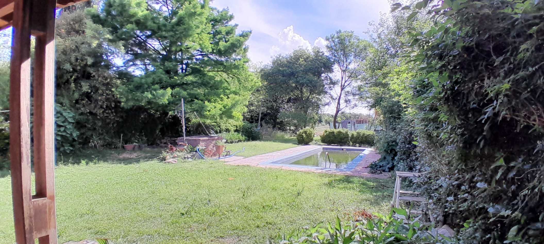 VENTA-BARIO LOS MORROS-FUNES-3 DORMITORIOS-PARQUE-PILETA