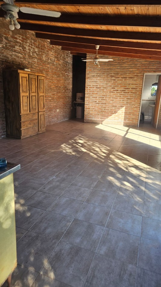 ALQUILER-TDS 2-CASA AMBIENTE UNICO-PILETA-COCHERA
