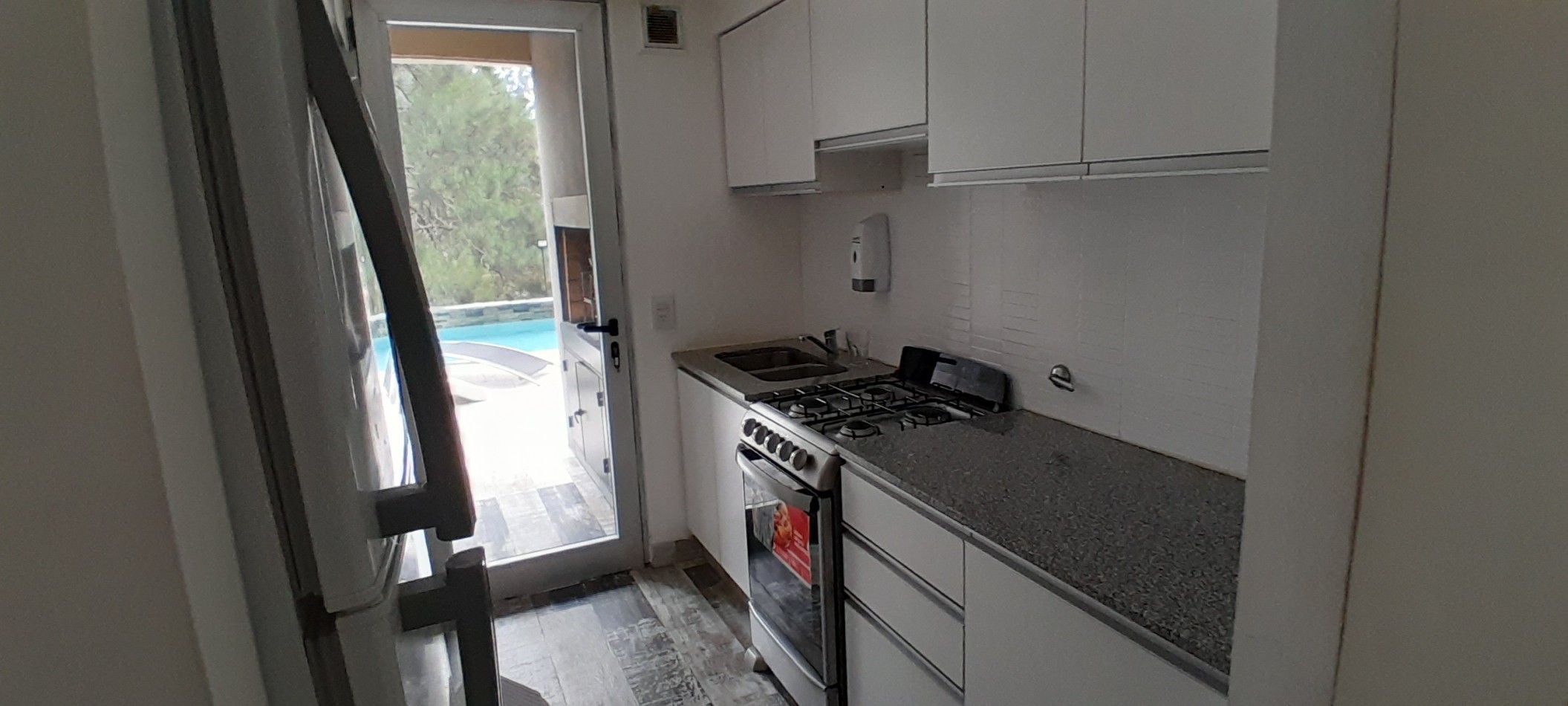 VENTA-DEPARTAMENTO 2 DORMITORIOS-COCHERA-PILETA-GYM-SUM-QUINCHO