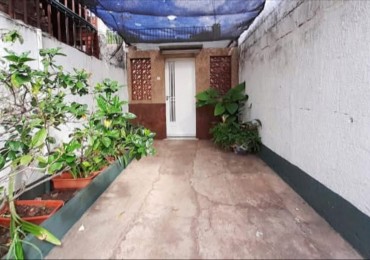 VENTA-INTERNA UNICA-DOS DORMITORIOS-PATIO-TERRAZA